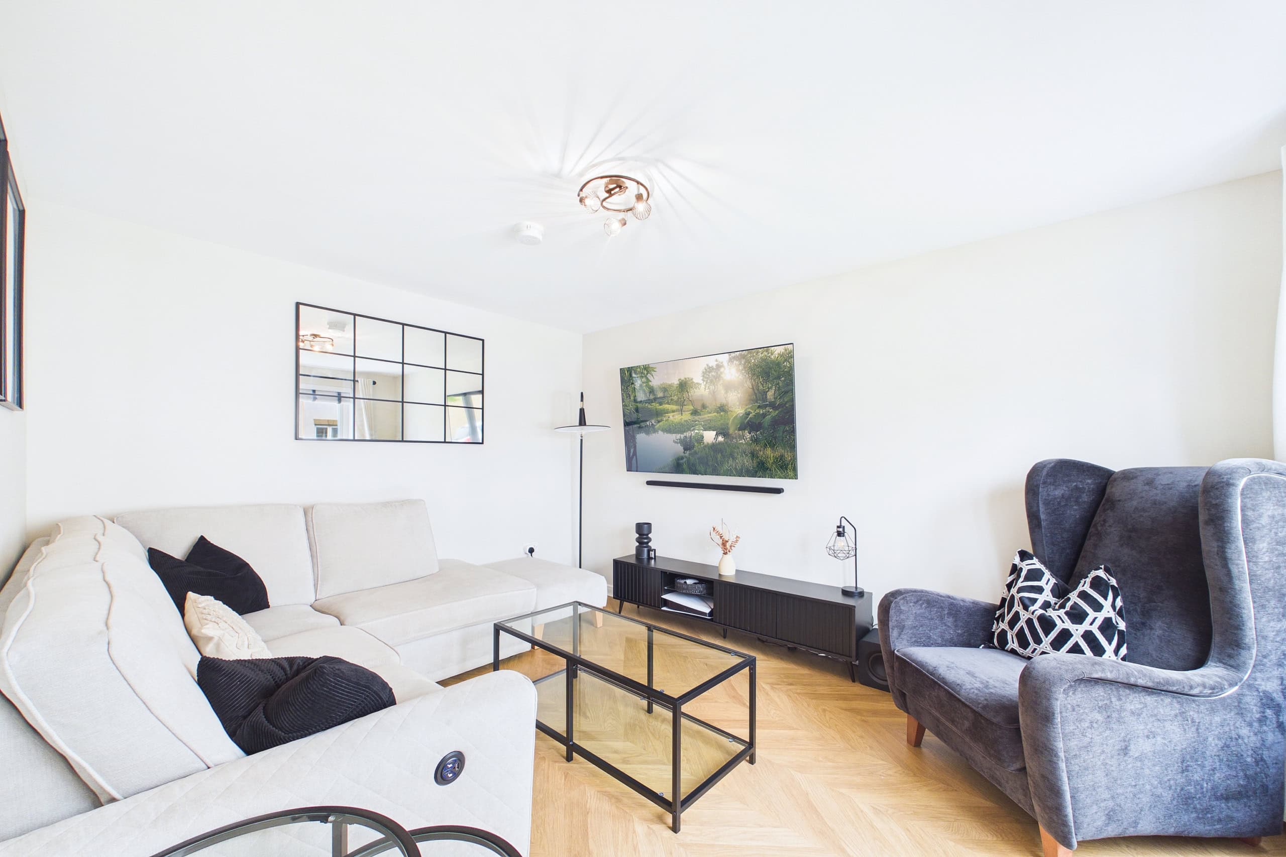 7 Broadford Place - Stunning Three-Bedroom Semi-Detached Family Home To Let