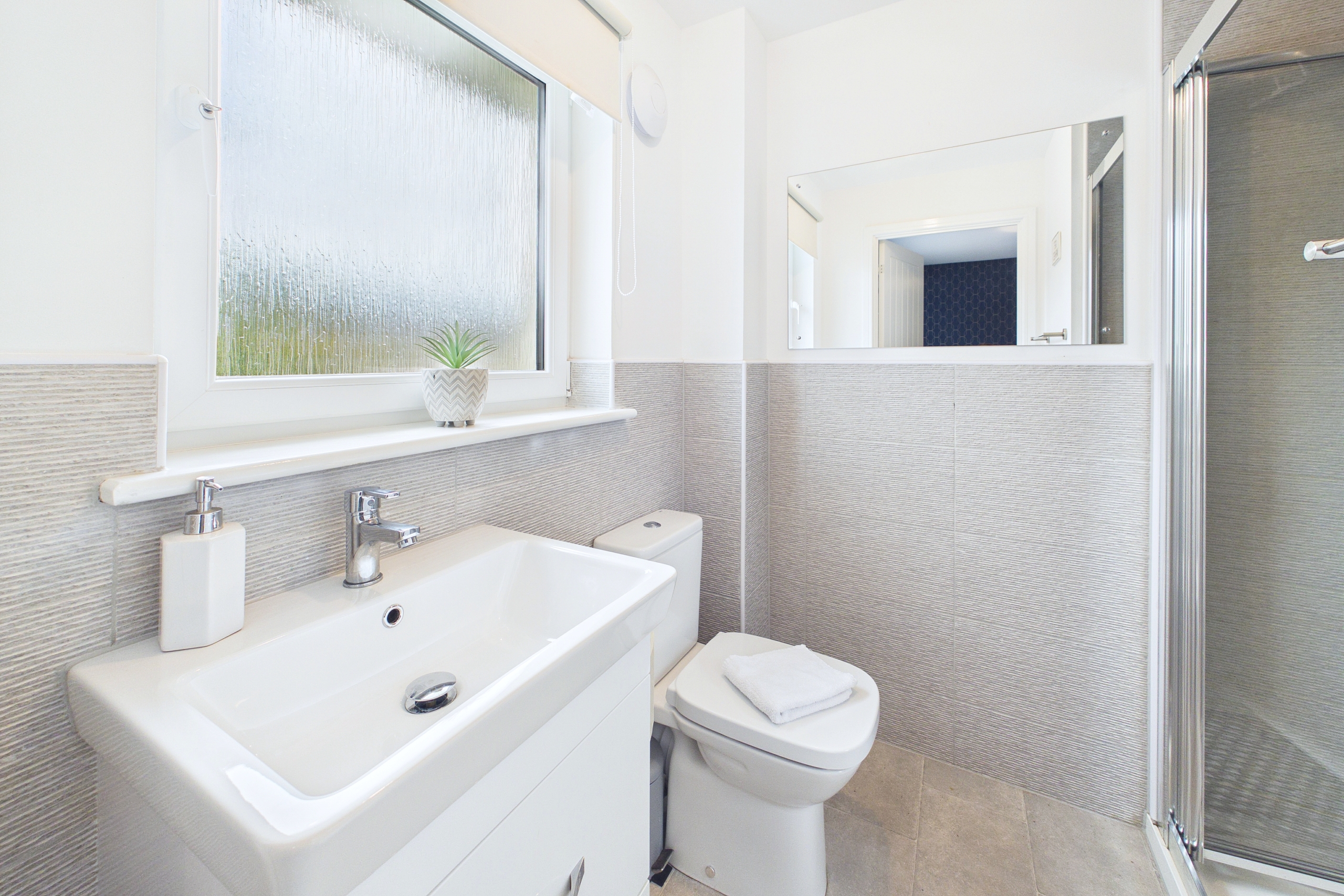 7 Broadford Place - Stunning Three-Bedroom Semi-Detached Family Home To Let
