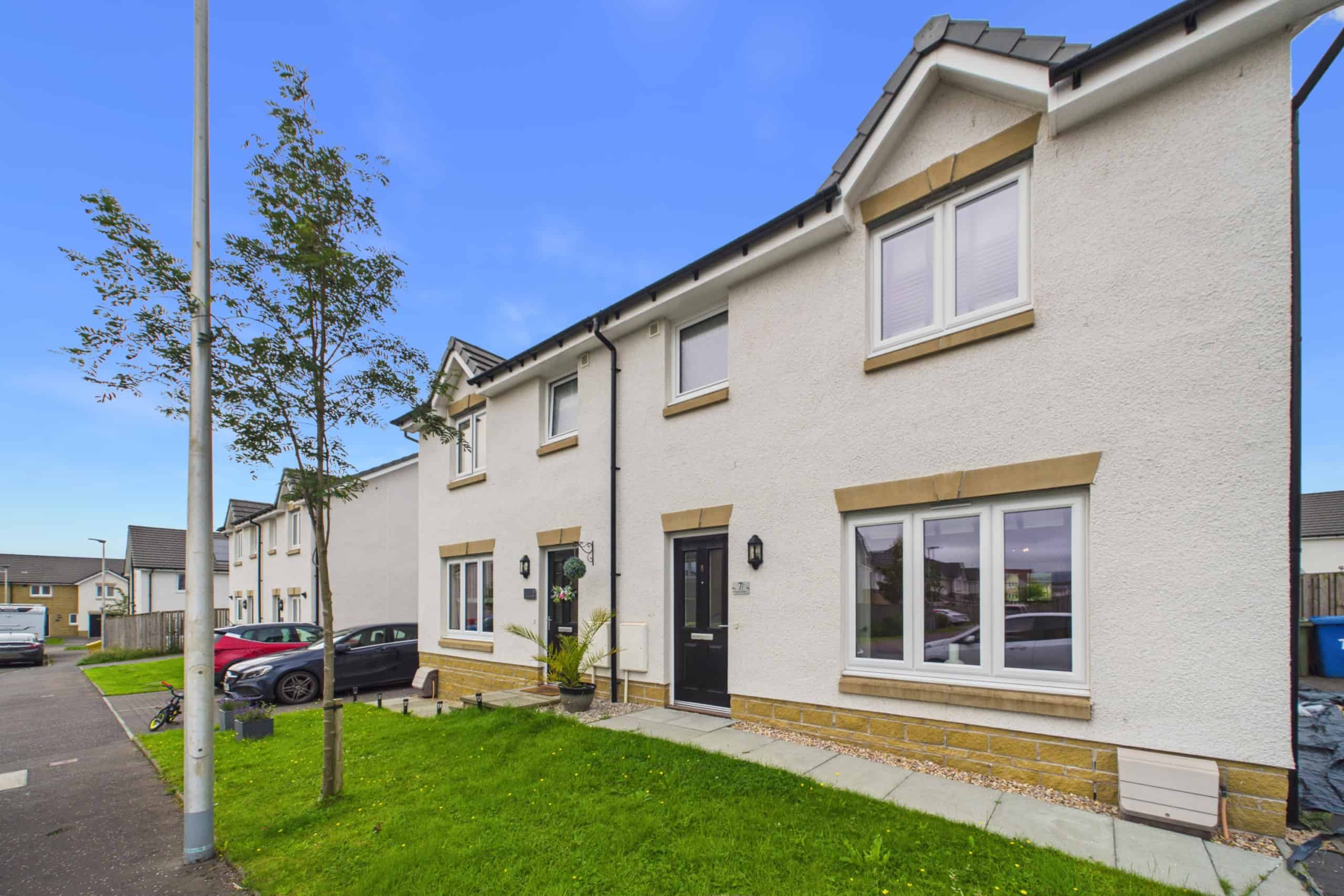 7 Broadford Place - Stunning Three-Bedroom Semi-Detached Family Home To Let