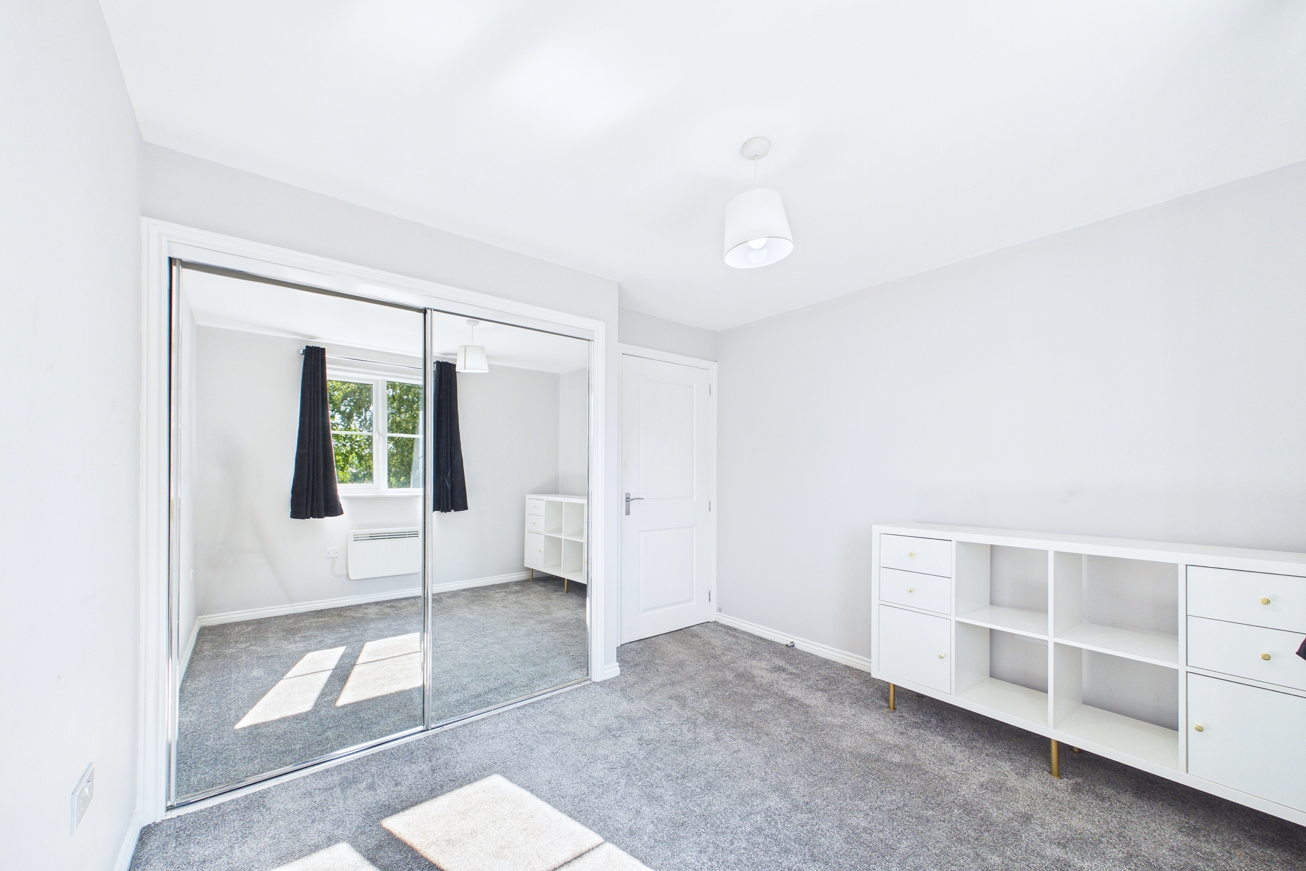 Spacious Two-Bedroom Apartment To Let in Uddingston