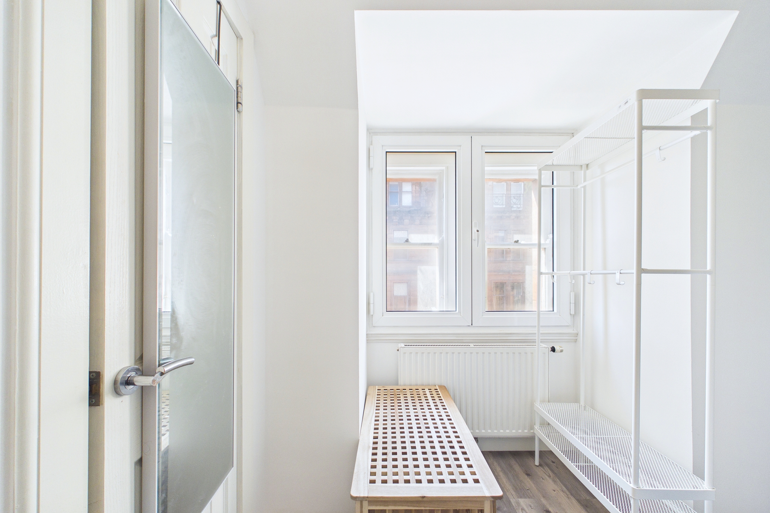 48 West Regent Street - Stylish One-Bedroom Apartment To Let in De Quincey House