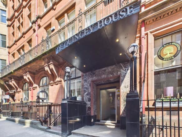 48 West Regent Street - Stylish One-Bedroom Apartment To Let in De Quincey House