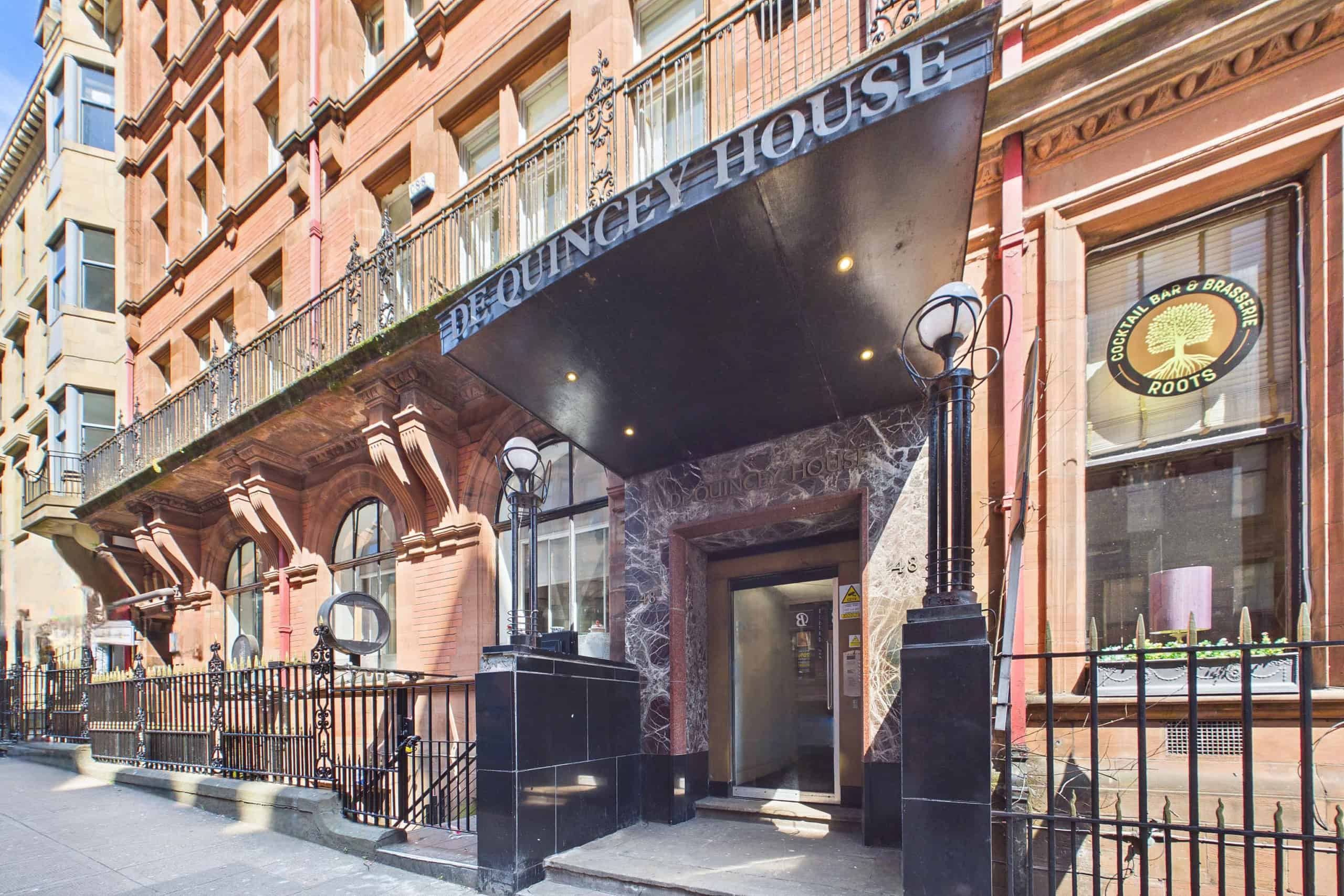 48 West Regent Street - Stylish One-Bedroom Apartment To Let in De Quincey House