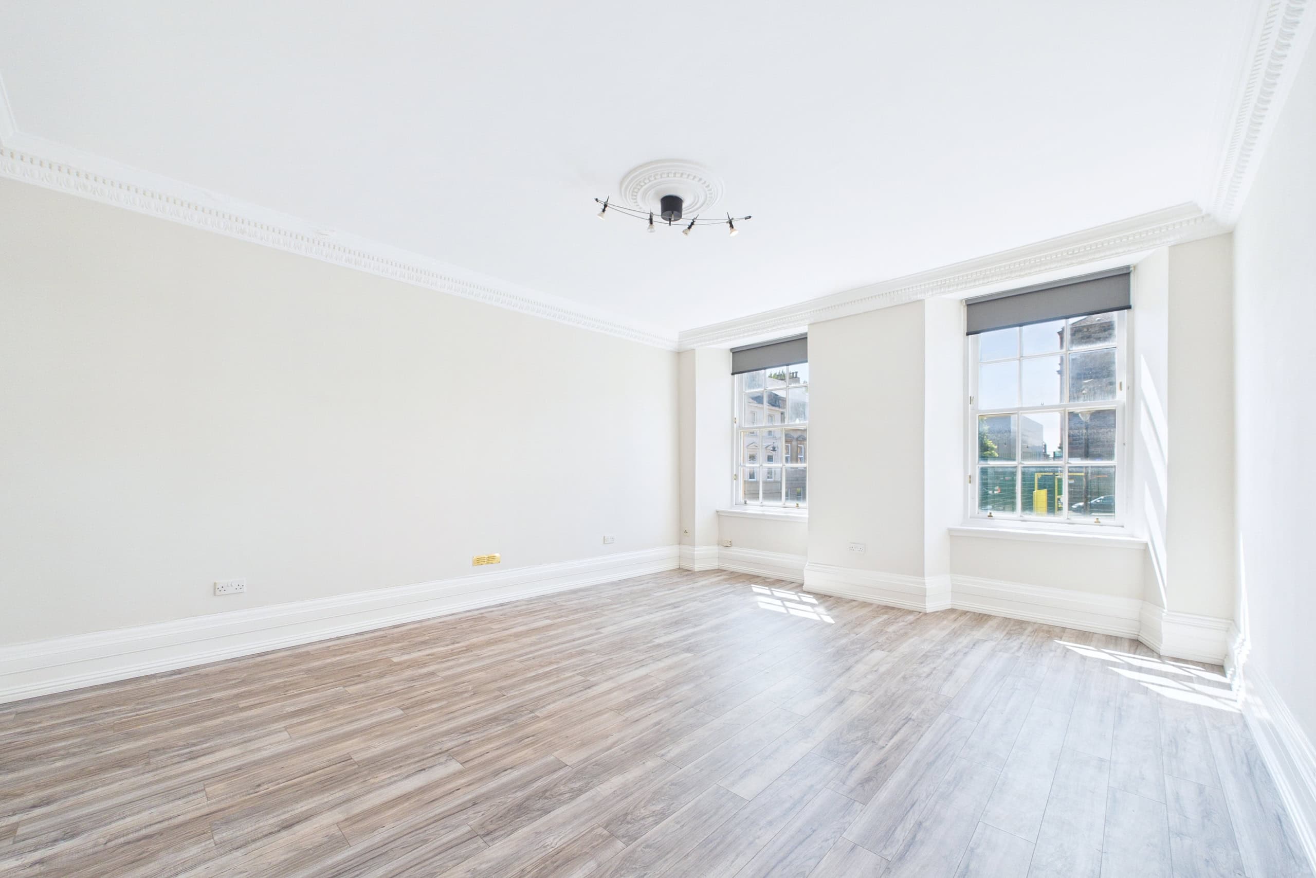 46 Buccleuch Street - Stylish Three-Bedroom Tenement Flat for Sale in Glasgow City Centre