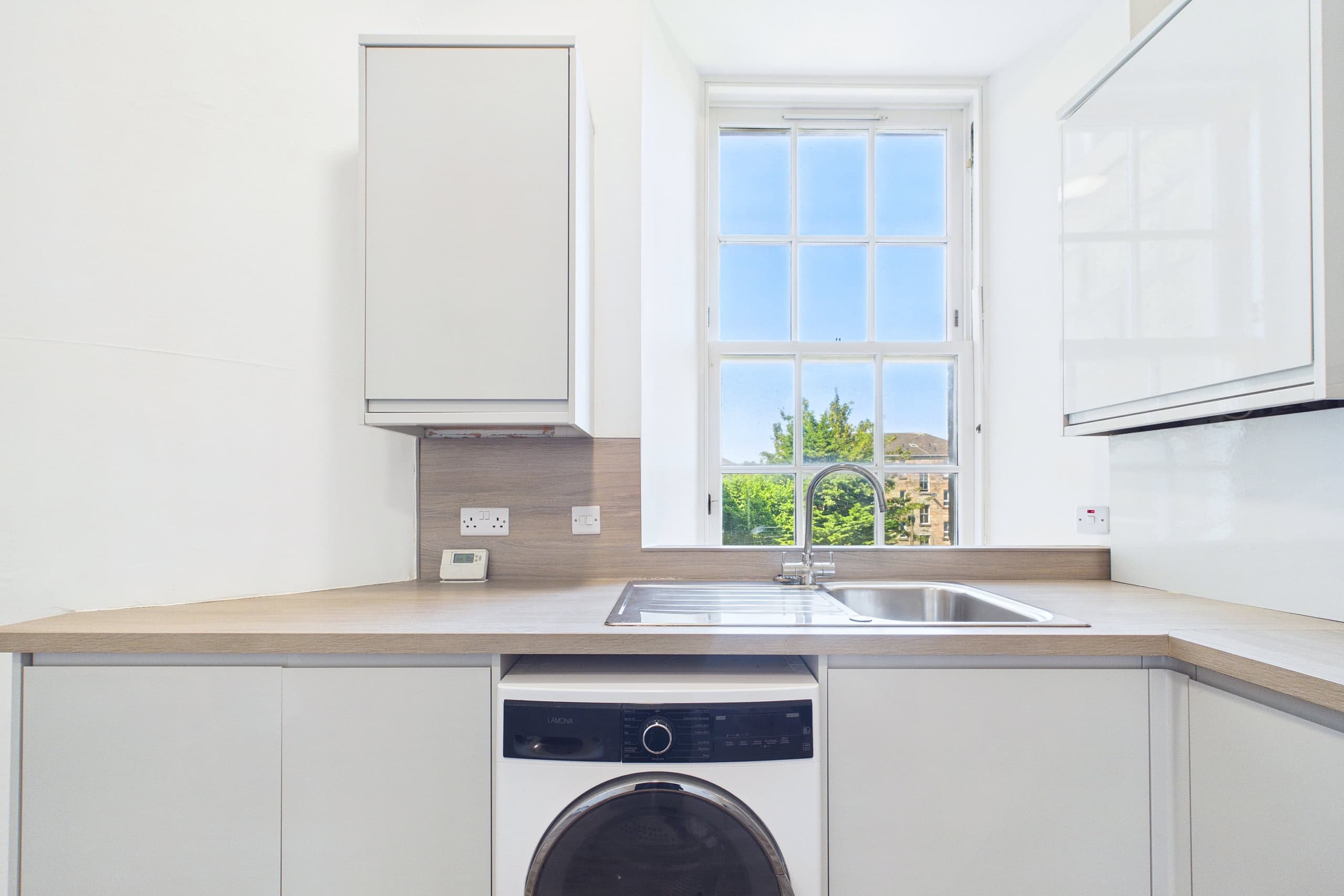 46 Buccleuch Street - Stylish Three-Bedroom Tenement Flat for Sale in Glasgow City Centre