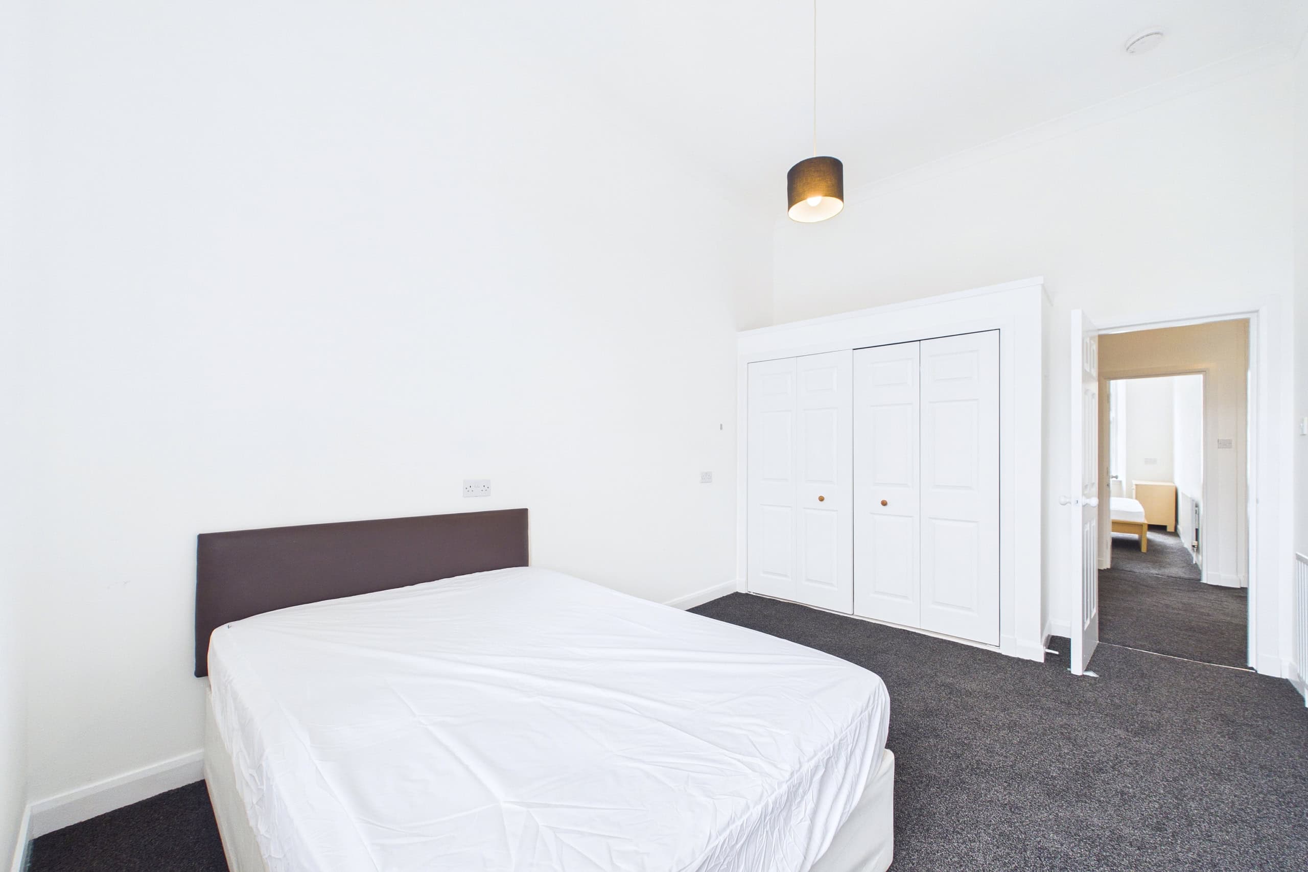Three-Bedroom Top Floor Tenement Flat To Let on West Princes Street, Glasgow
