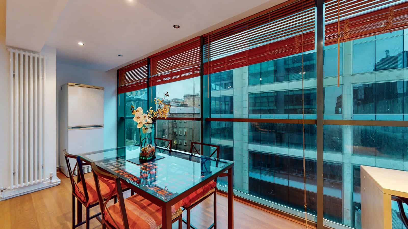 exceptional three-bedroom executive apartment to let on Bothwell Street, in the heart of Glasgow City Centre.