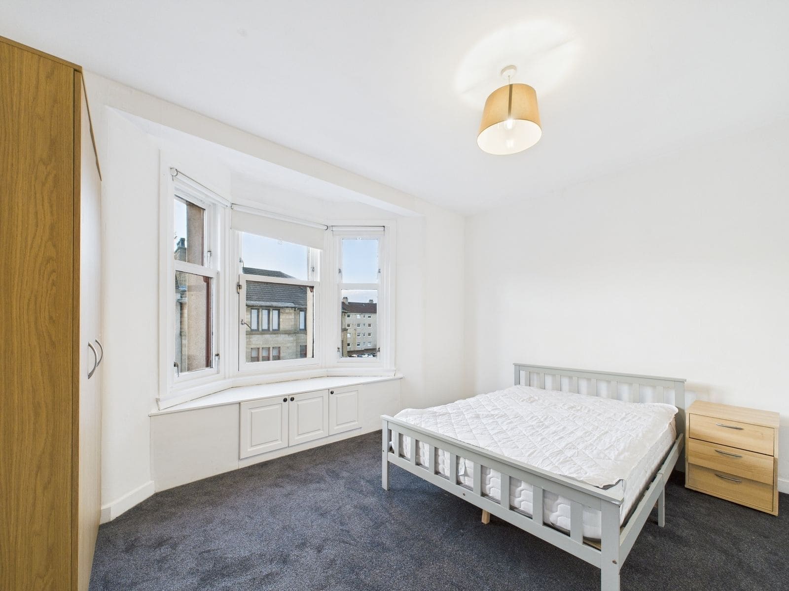 Spacious Two-Bedroom Flat To Let in Dennistoun, Glasgow