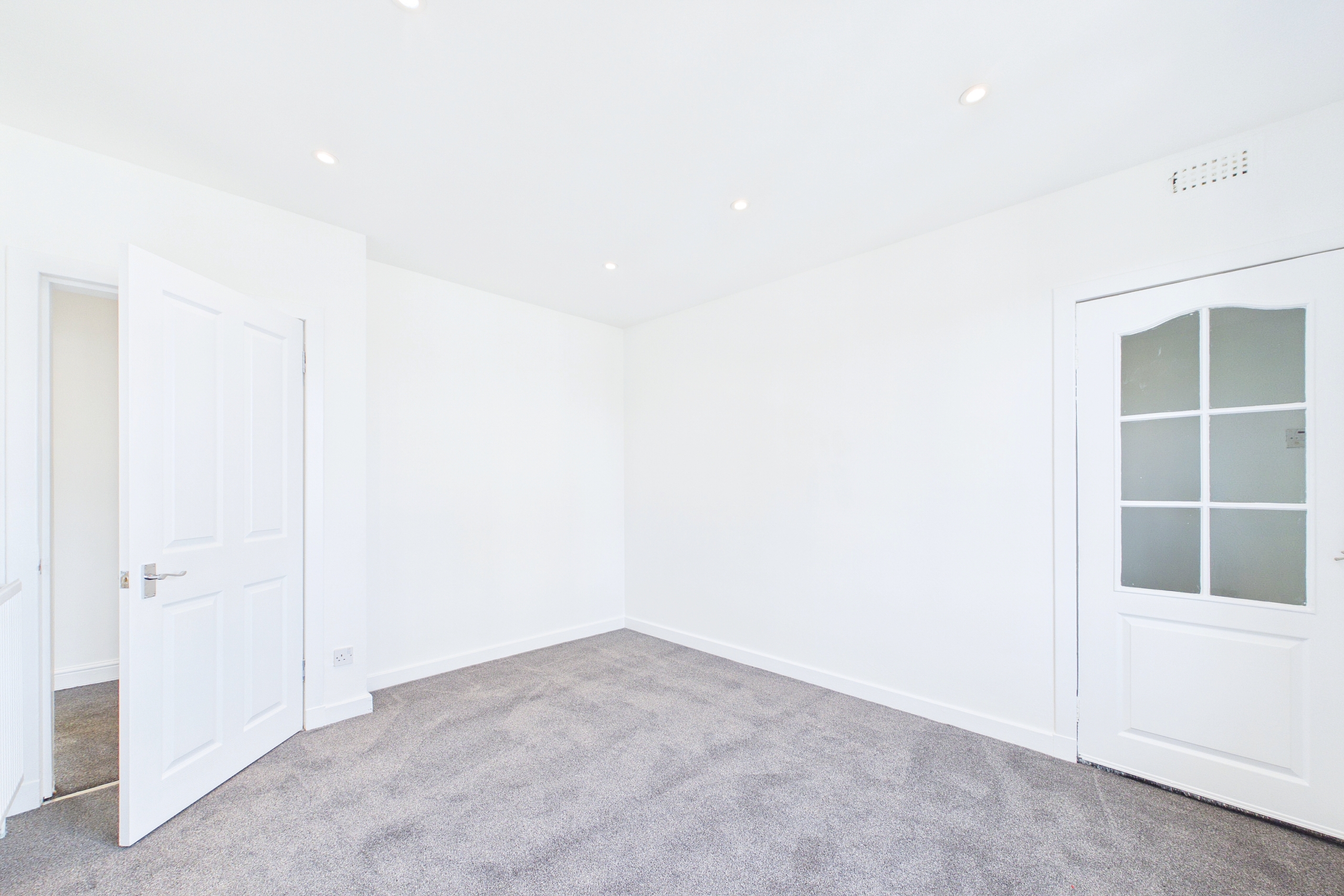 Renovated Two-Bedroom Upper Cottage Flat for Sale Cardonald