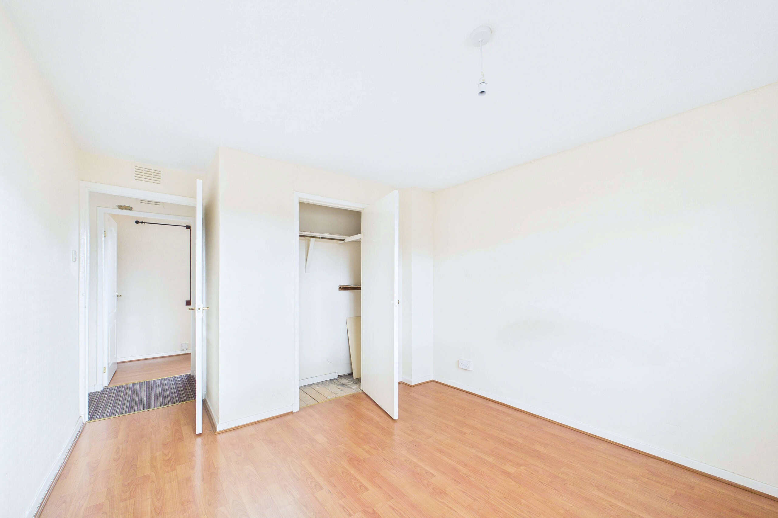 Three-Bedroom Mid-Terraced House for Sale in Stirling