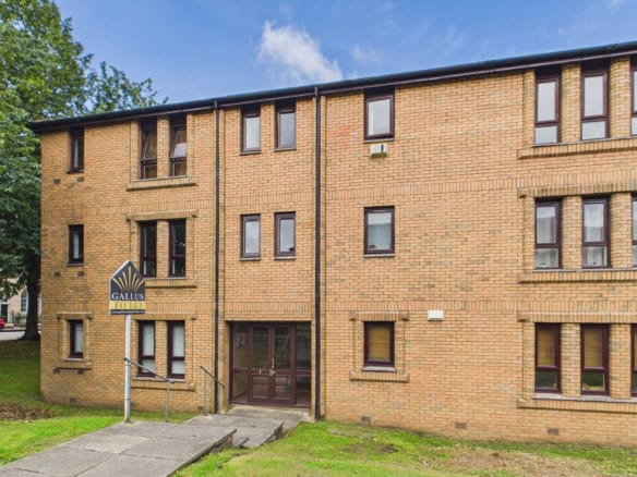 Modern Two-Bedroom Furnished Flat To Let at Garriochmill Way, Glasgow