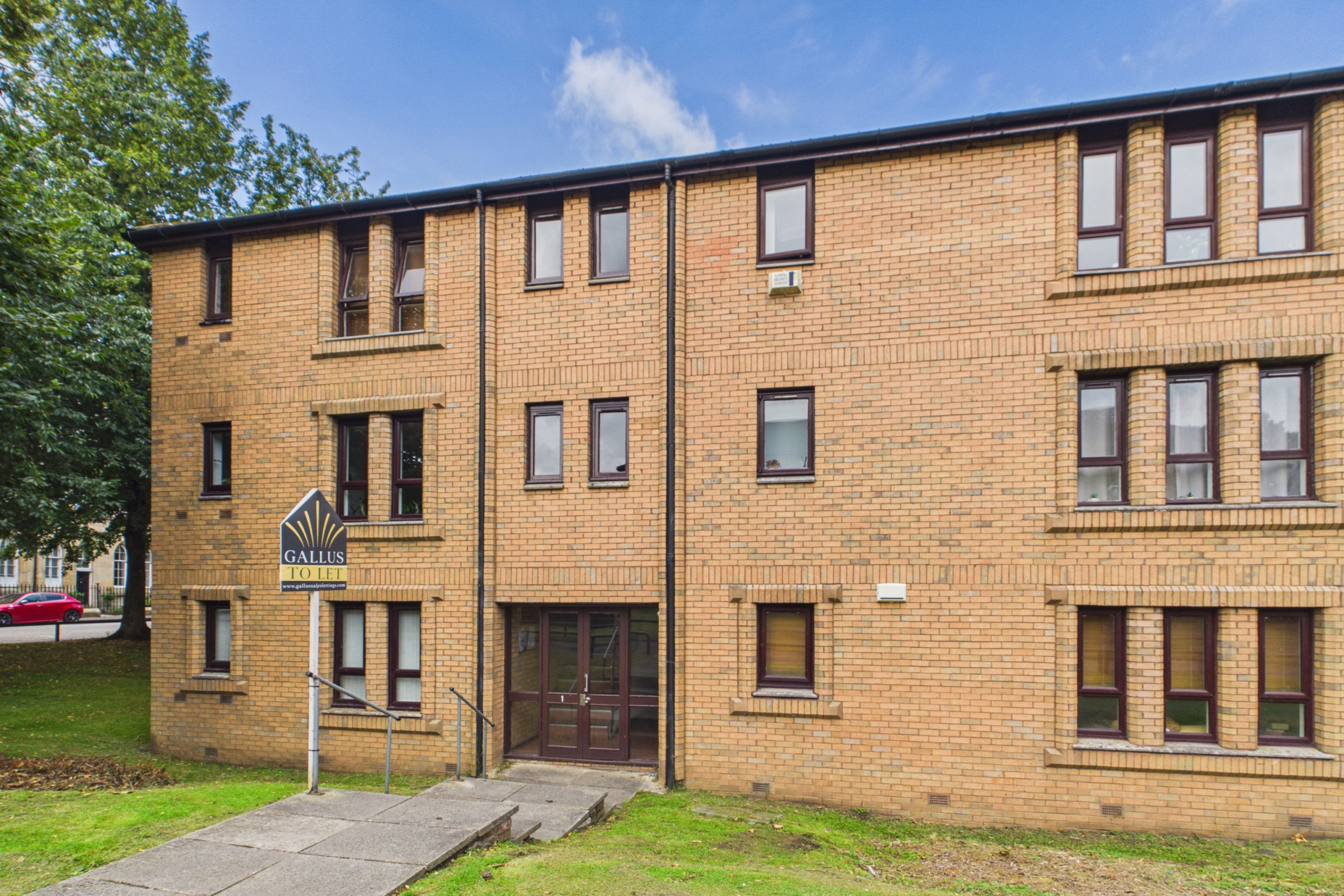 Modern Two-Bedroom Furnished Flat To Let at Garriochmill Way, Glasgow