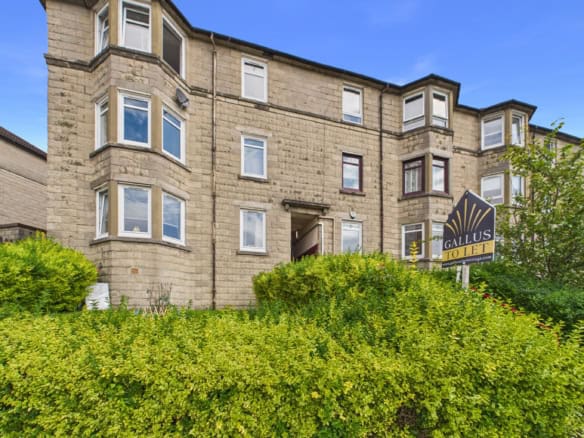 Spacious Two-Bedroom Ground Floor Flat To Let in Springburn, Glasgow